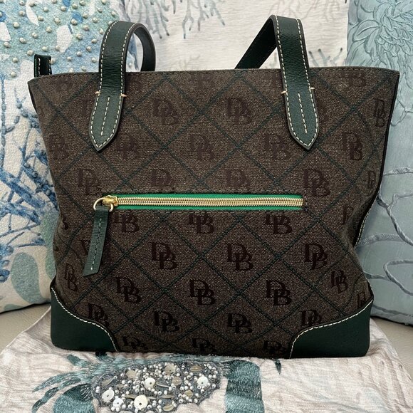 Vintage Dooney & Bourke Brand New!! w/o tags - Picture 4 of 13
